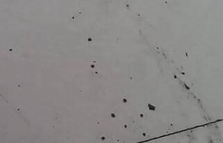 瓷磚上的污漬該怎么清潔呢？